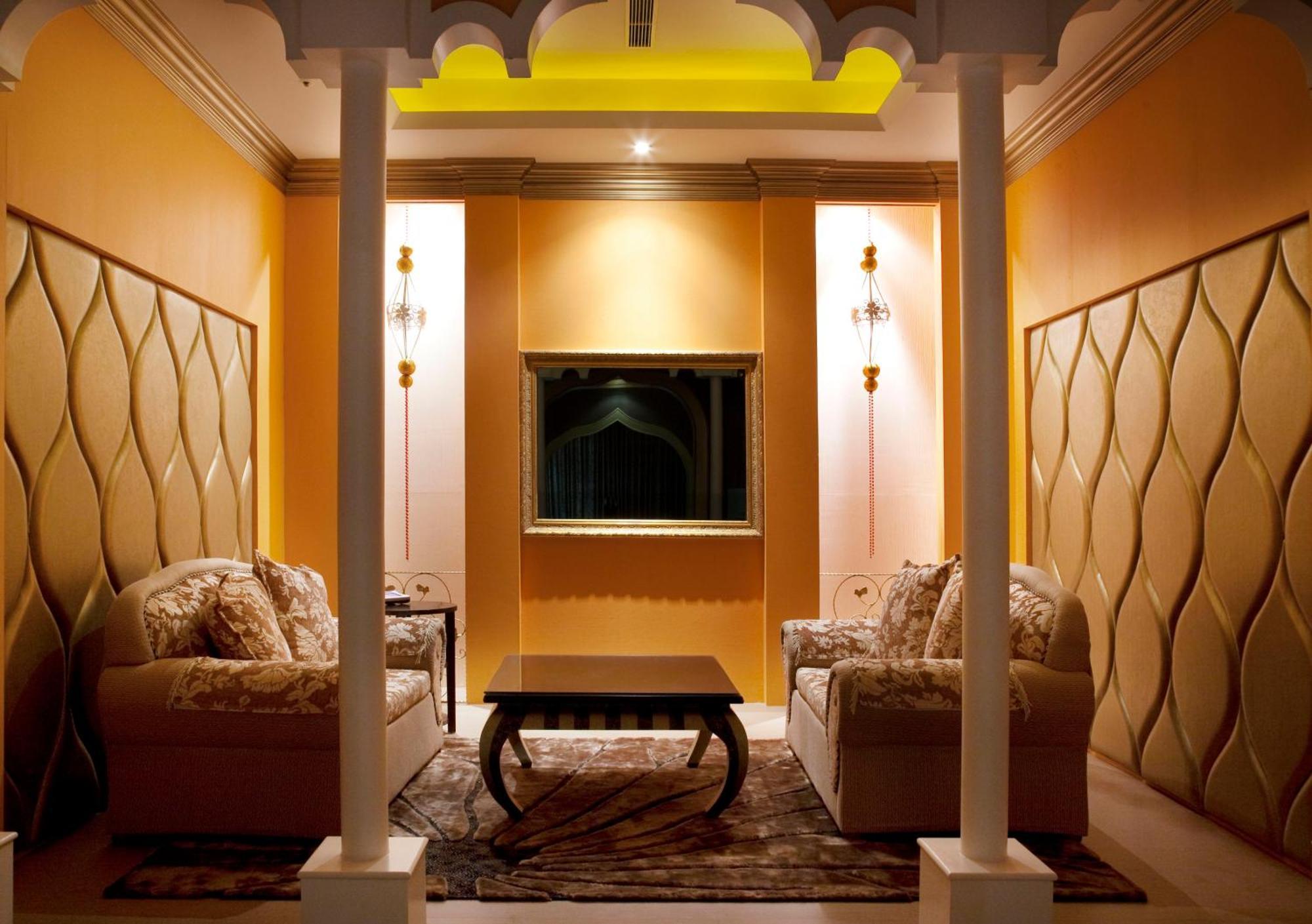 Dubai Motel Yilan Exteriör bild