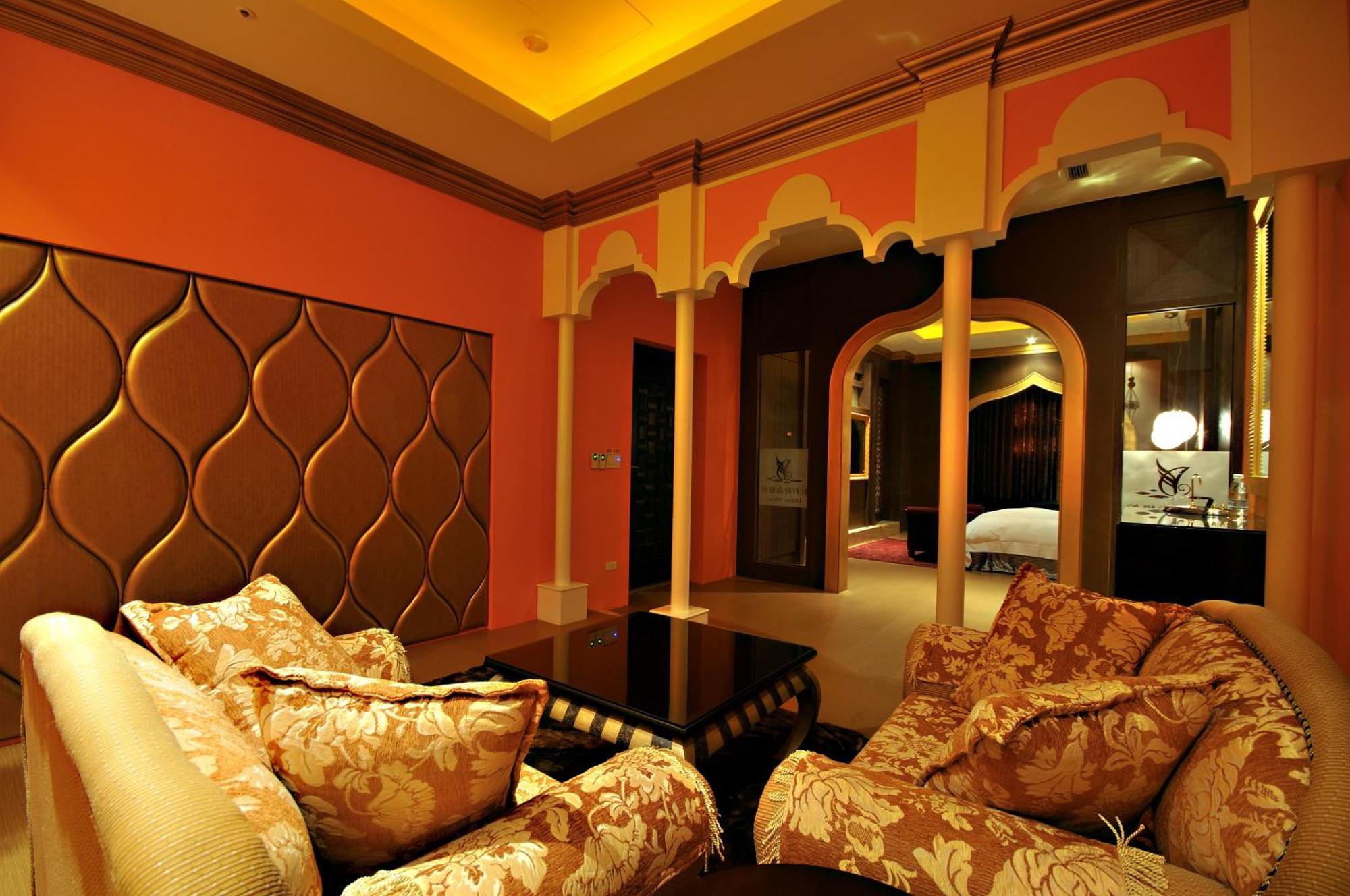 Dubai Motel Yilan Exteriör bild