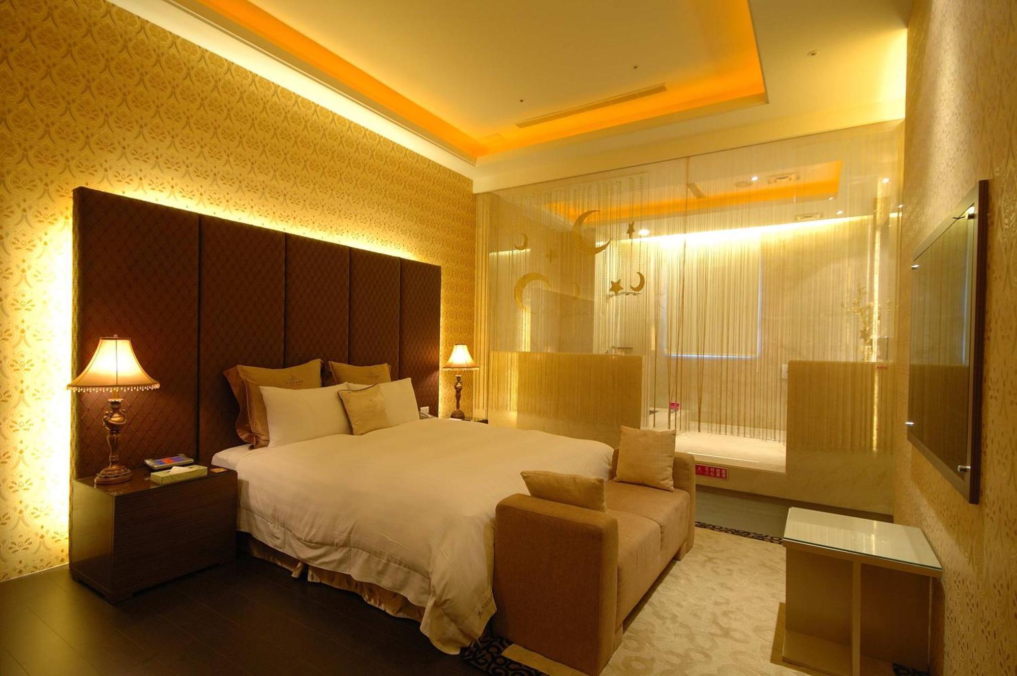 Dubai Motel Yilan Exteriör bild