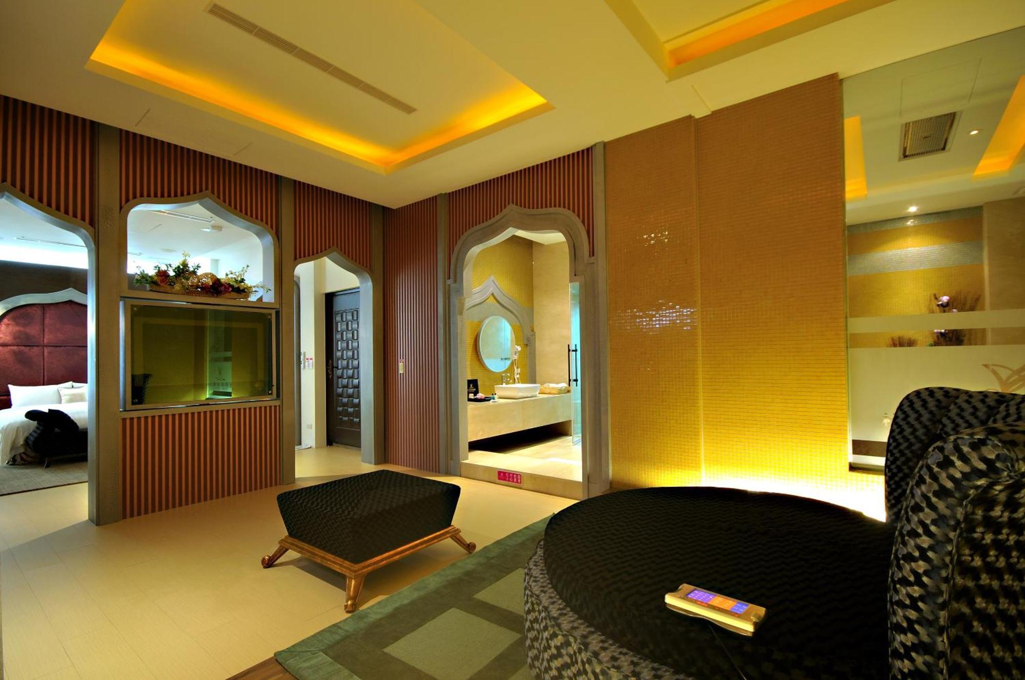 Dubai Motel Yilan Exteriör bild